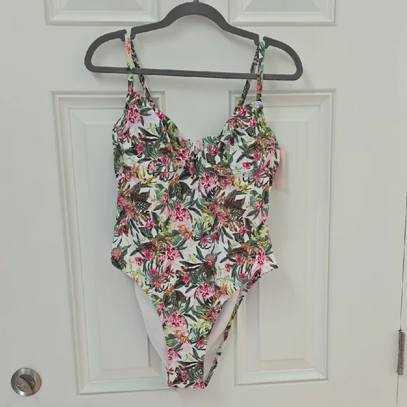 Victoria's Secret Pink Floral Swimwear. Size XL. NWT - Picture 1 of 10